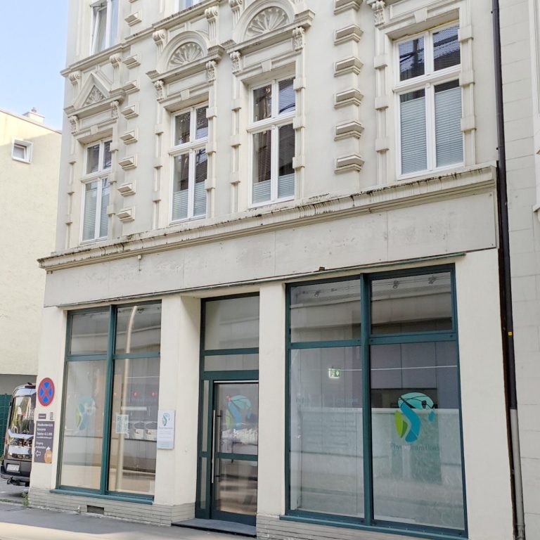 Physiotherapie Praxis Räumlichkeiten des Physio-Team Hörde Ansicht des Hauses unserer Physiotherapiepraxis an der Seekante 9 in Dortmund Hörde.